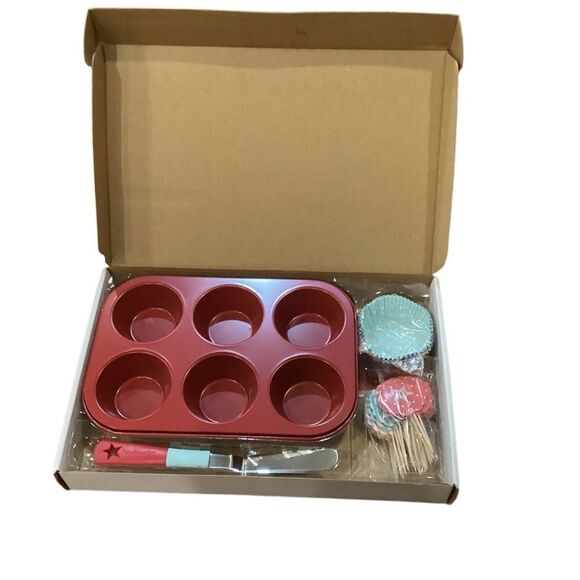 New Retired American Girl by Williams-Sonoma The Cupcake Set Baking - Picture 4 of 7